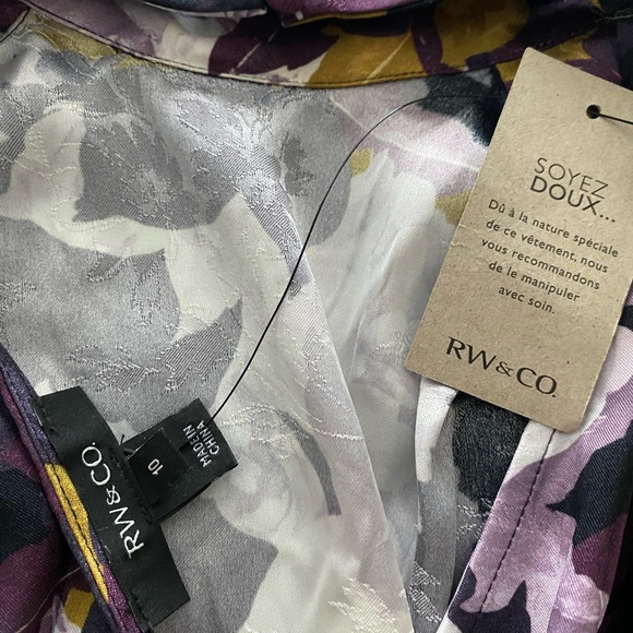 Purple and Gold tones flowery print, long sleeved mini dress with lining. - Picture 4 of 7